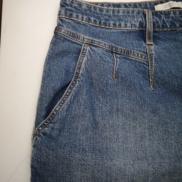 NWT Universal Thread Ladies Size 24W Medium Wash High Rise A-line Jean Shorts - Picture 12 of 16